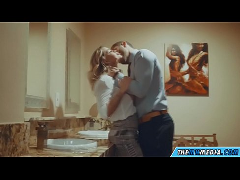 ❤️ Büyük memeli bir sarışın seni umumi tuvalette baştan çıkardığında ️ Porno tr.milfnut-net.ru ❌️